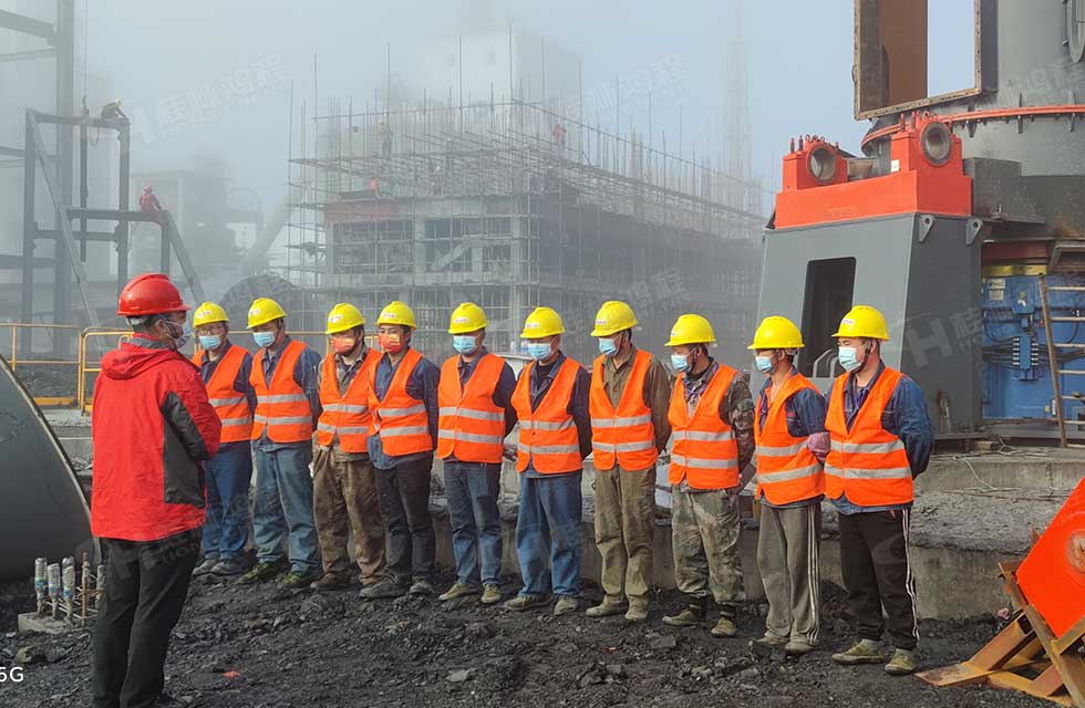 共抗疫情 服务不停|致敬桂林鸿程最美“先锋者” 共抗疫情 服务不停|致敬桂林鸿程最美“先锋者”