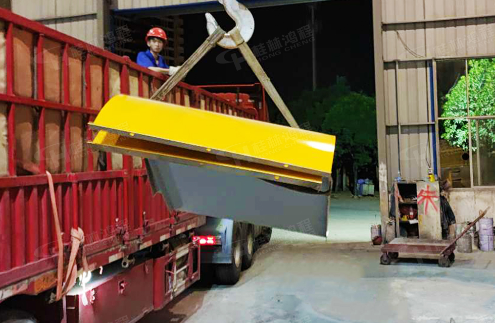 【发货】海内外订单火爆,大批鸿程设备奔赴全球! 【发货】海内外订单火爆,大批鸿程设备奔赴全球!