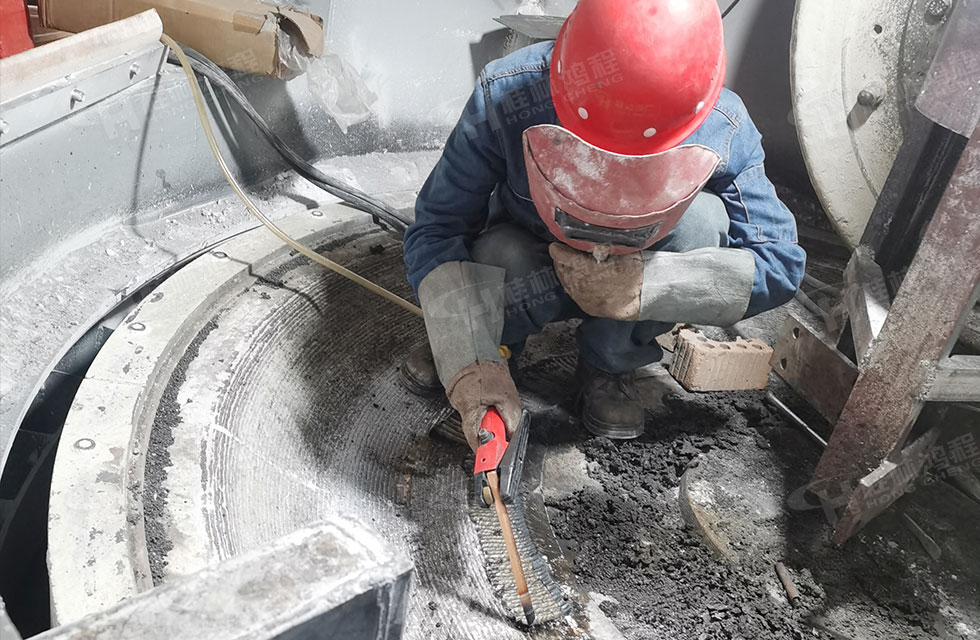 点赞!鸿程榜样!无惧炙烤,追求卓越,实现服务“超预期” 点赞!鸿程榜样!无惧炙烤,追求卓越,实现服务“超预期”