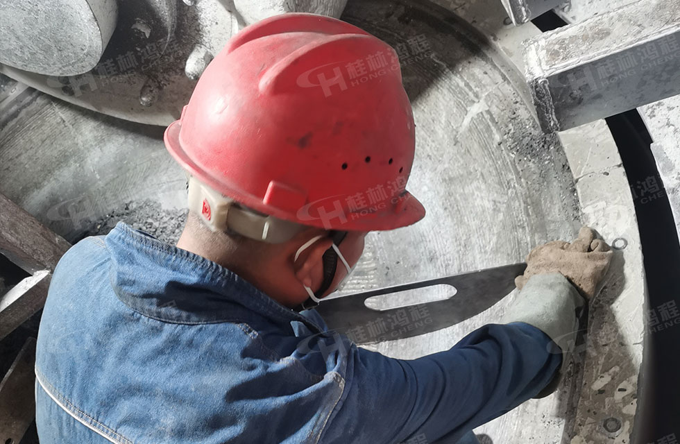 点赞!鸿程榜样!无惧炙烤,追求卓越,实现服务“超预期” 点赞!鸿程榜样!无惧炙烤,追求卓越,实现服务“超预期”