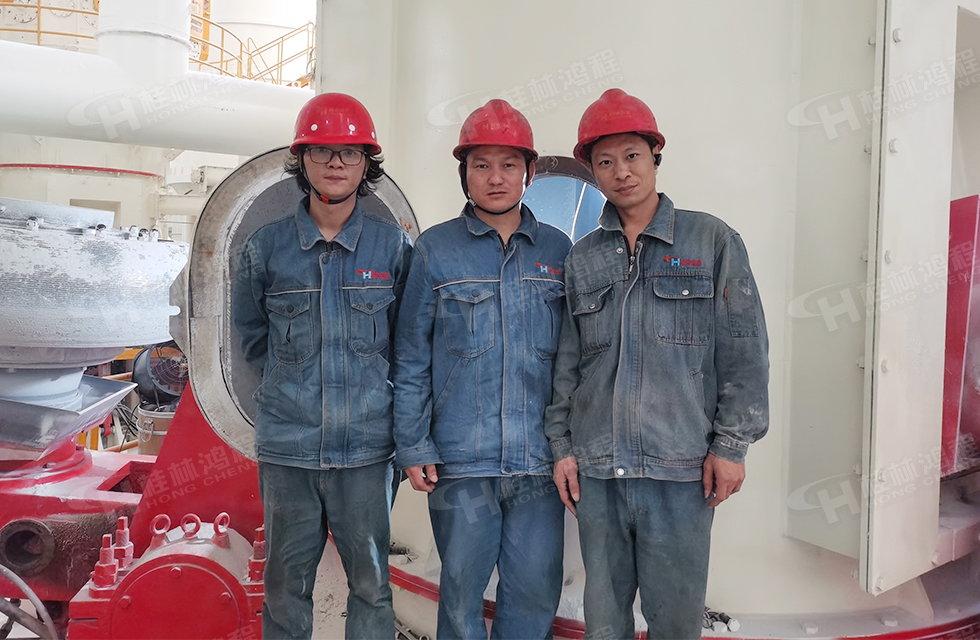 点赞!鸿程榜样!无惧炙烤,追求卓越,实现服务“超预期” 点赞!鸿程榜样!无惧炙烤,追求卓越,实现服务“超预期”