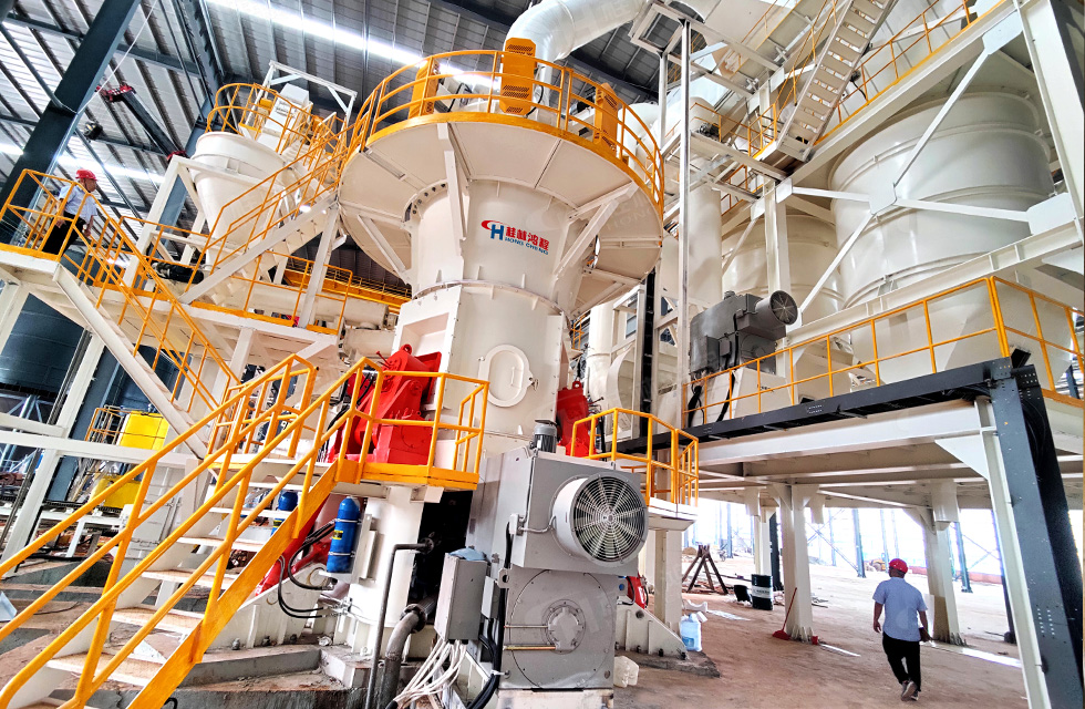升级永不止步——桂林鸿程技术创新打造高效超细磨粉设备 升级永不止步——桂林鸿程技术创新打造高效超细磨粉设备